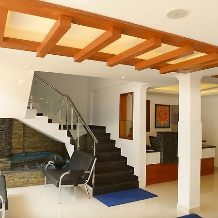 Roopmahal Ξενοδοχείο Thiruvananthapuram Εξωτερικό φωτογραφία
